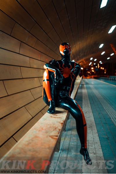 Male 'Red Venom-Man‘ Rubber Catsuit