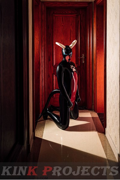Male 'Devil-Dog' Inflatable Tail Catsuit